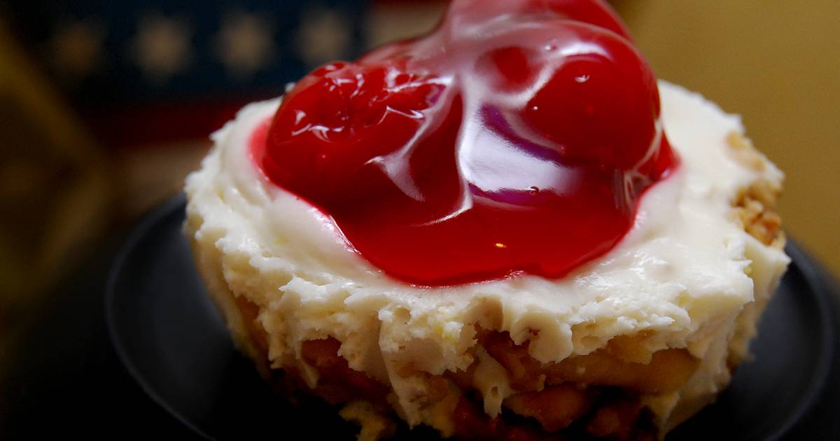 Quick Cherry Cheesecake Bites Recipe by hands.matt Cookpad