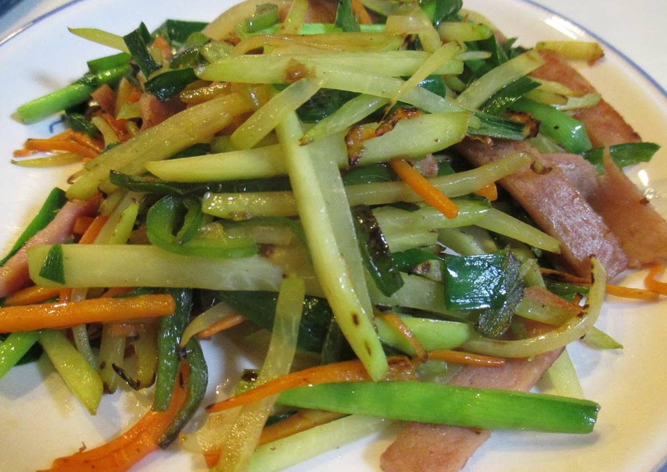 Papaya Champuru (Okinawan Stir-Fry Dish)