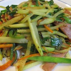 A picture of Papaya Champuru (Okinawan Stir-Fry Dish).