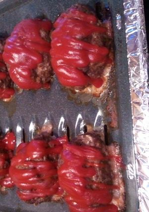 A picture of Venison & Hamburger Mini Meatloaf.