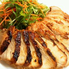 A picture of Chicken Breast Meat Seasoned with Soy Sauce Rice Malt.