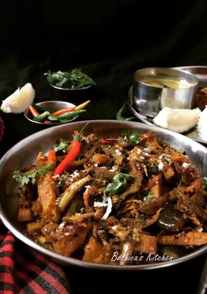 A picture of Mourola Macher Chorchori (Small River Water Fish Curry - Bong style).
