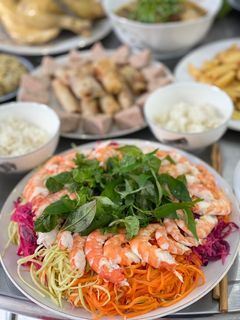 Hình của món Gỏi Ngũ Sắc Tôm Thịt.