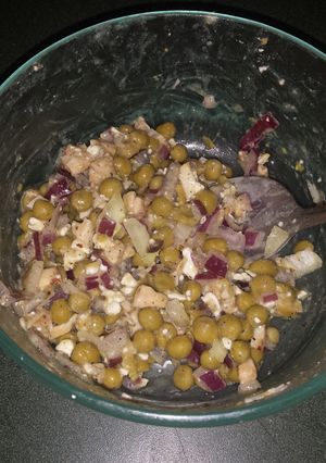 A picture of chickpea chicken salad.