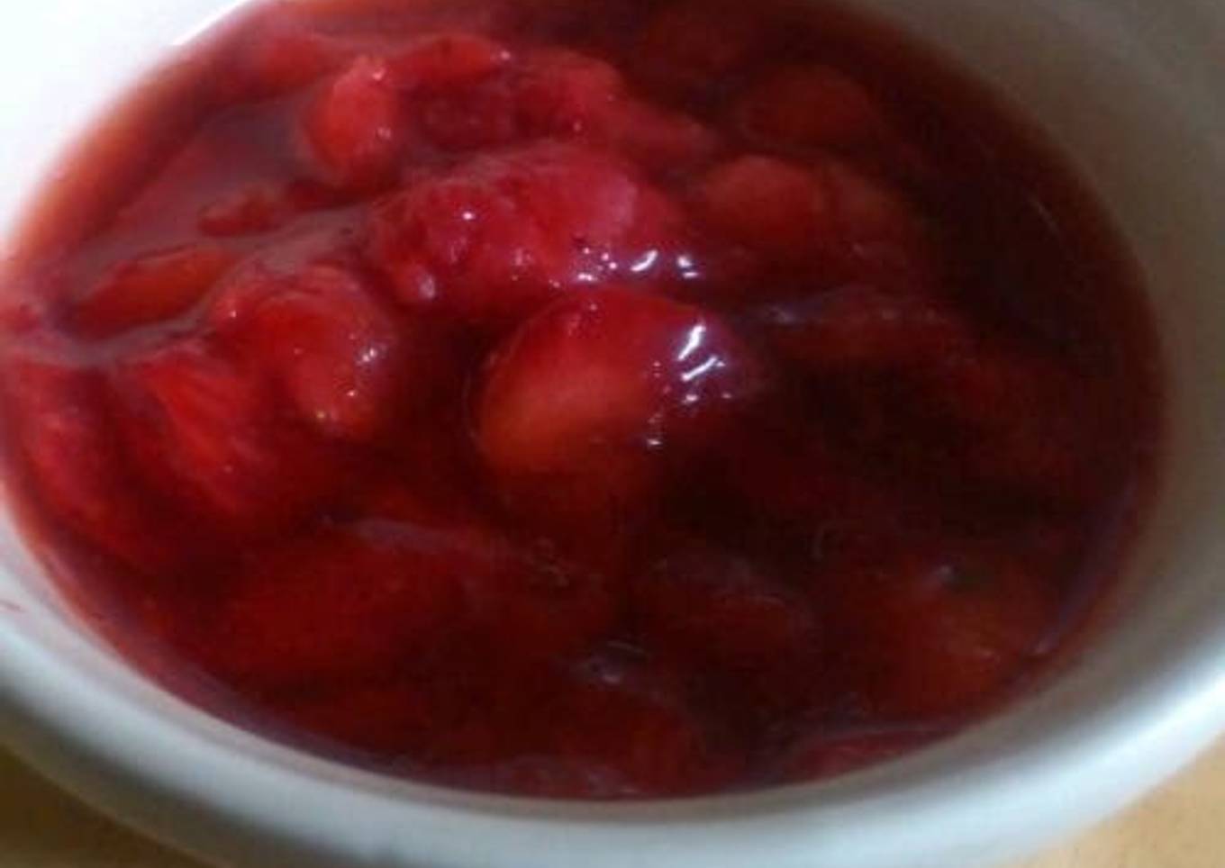 Easy & Refreshing 1 Minute Strawberry Sauce in the Microwave