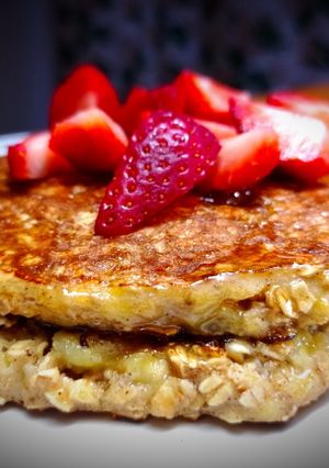 Una foto de Hot cakes saludables 😋