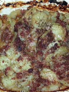 A picture of Corned Beef Scalloped Potatoes.