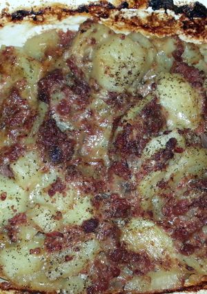 A picture of Corned Beef Scalloped Potatoes.