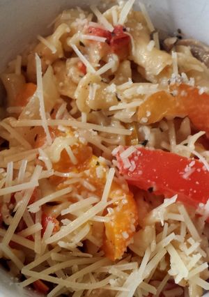 A picture of Cajun sweet pepper pasta.