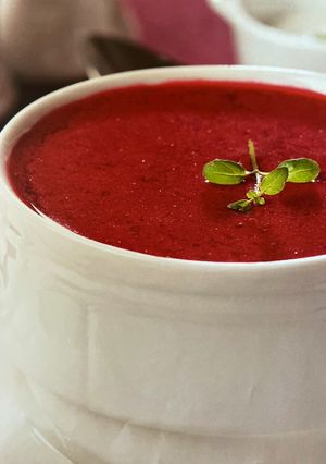 Zdjęcie przepisu Barszcz czerwony zabielany (Książka Thermomix).