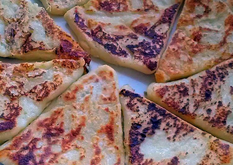 Recipe of Award-winning Vickys Scottish Tattie Scones, GF DF EF SF NF