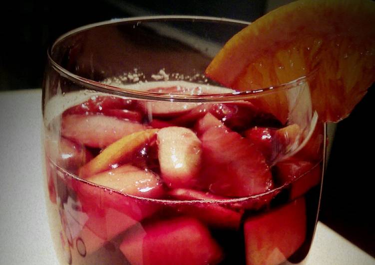 Step-by-Step Guide to Make Favorite Daisy&#39;s Sangria Special