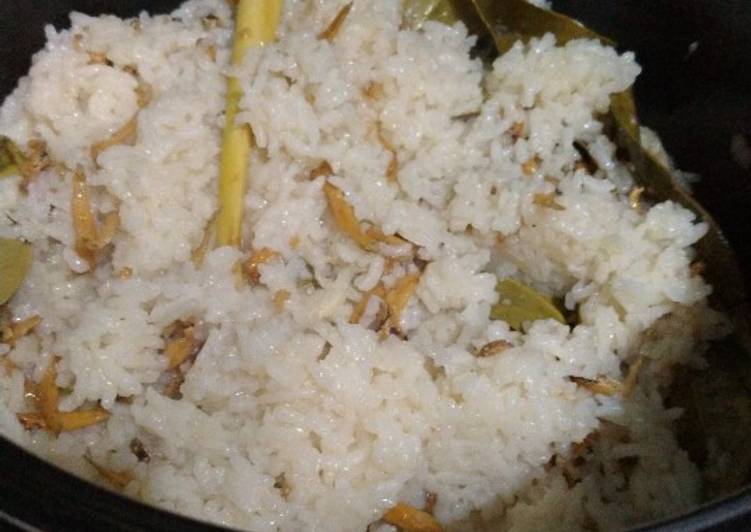 Cara Membuat Nasi liwet magic com yang Enak Banget