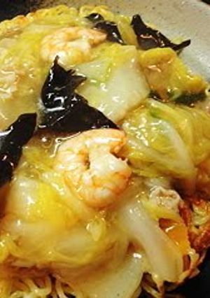 A picture of Basic Yakisoba Noodles with Seafood and Thick Ankake Sauce.