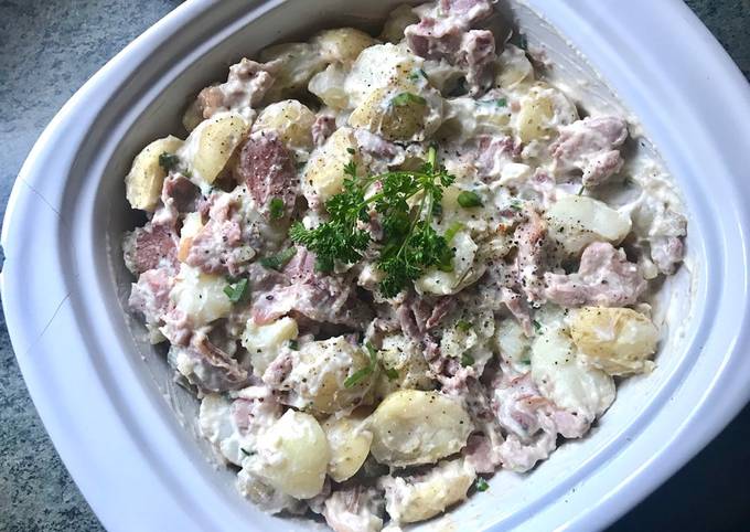 Creamy potato salad with bacon for braai