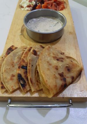 A picture of Aloo parathy.