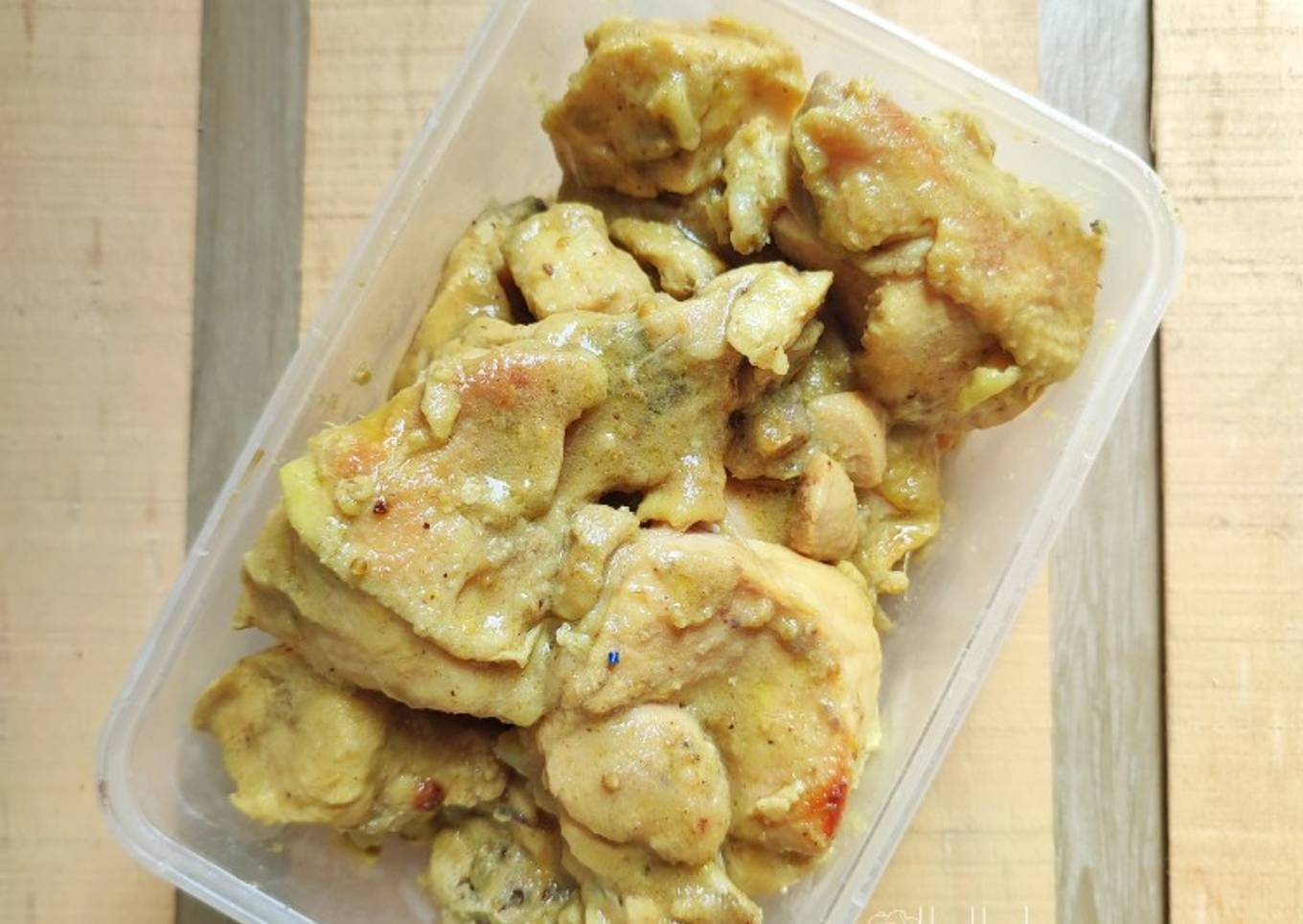 Ungkep Ayam Bumbu Kemiri