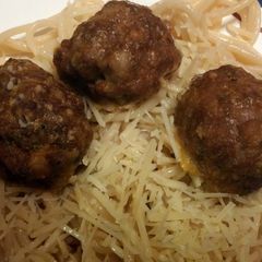 A picture of Tender Ricotta Meatballs/Meatloaf.