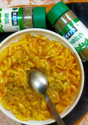 ટેનગી રવા પાસ્તા (Tangy Rava Pasta Recipe In Gujarati) રેસીપી મુખ્ય ફોટો