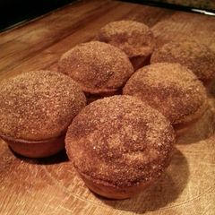 A picture of Cinnamon Apple Muffins.