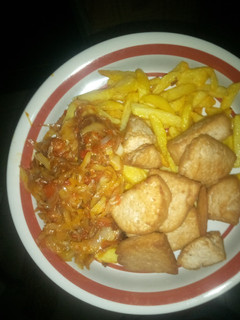 A picture of Tofu(awara) chips and cabbage sauce.