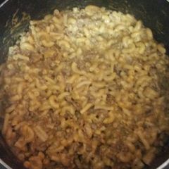 A picture of Cheese burger hamberger helper.
