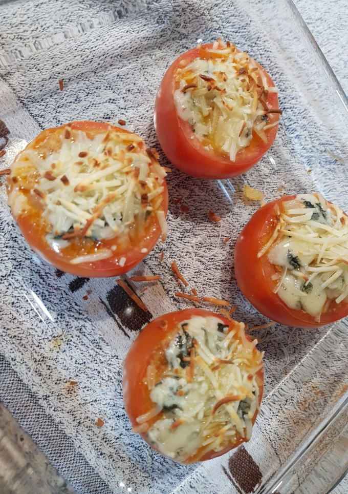 Una foto de Tomates rellenos