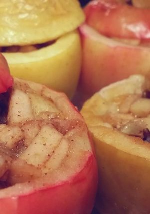 A picture of Whole Apple Bake.