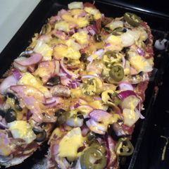 A picture of Pyro's Bar & Grill french bread pizza.