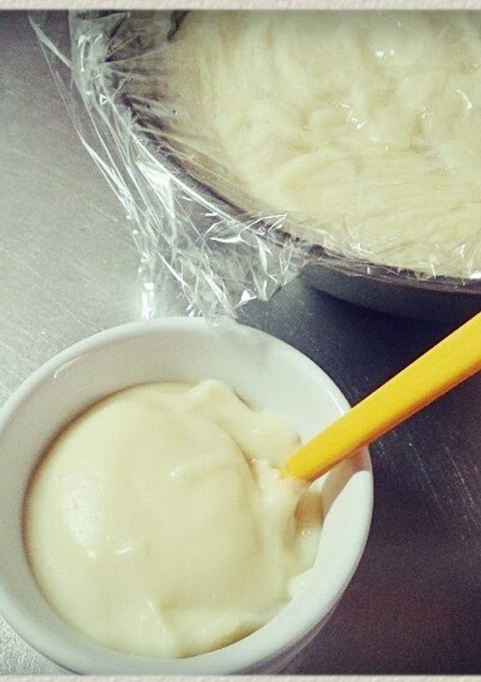 A picture of Soft Custard Cream with One Whole Egg in a Microwave.