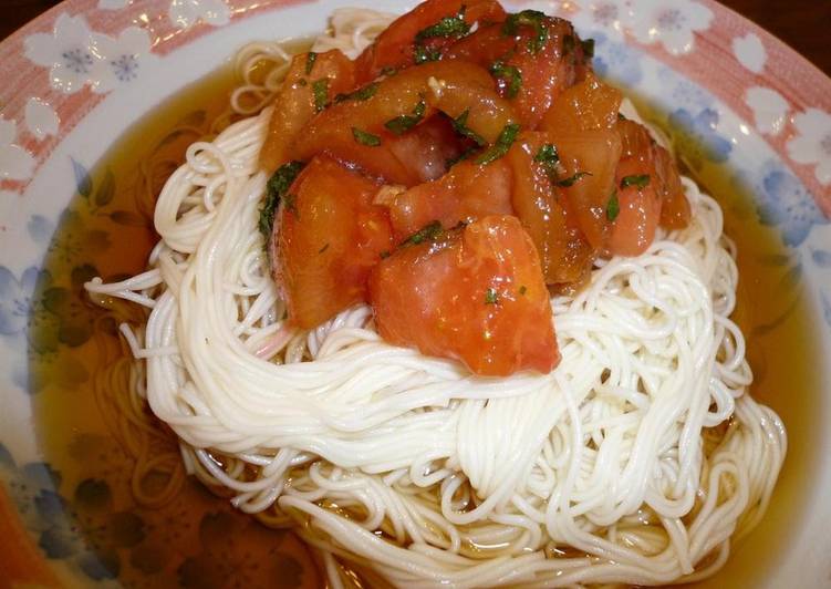 Tomato Sauce Chilled Somen Noodles