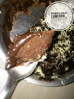 Foto resep BROWNIES COKLAT LUMER.. ALA:Agreyna S