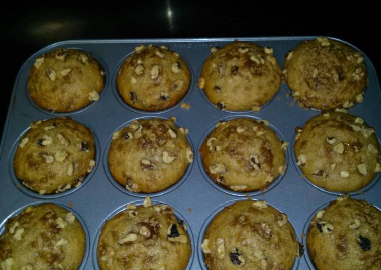 Banana nut muffin