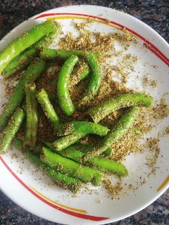 हरी मिर्च का अचार (Hari mirch ka achar recipe in hindi) रेसिपी मुख्य फोटो
