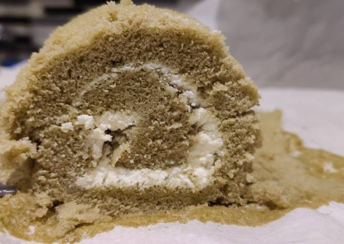 Japanese Matcha Swiss Roll Cake