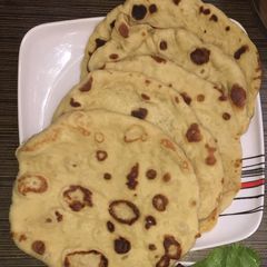 A picture of Naan Bread.