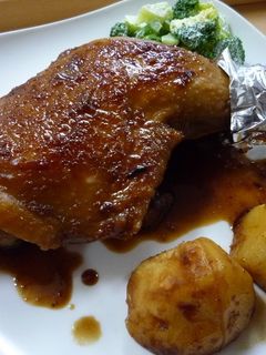 A picture of Roasted Chicken In a Frying Pan.