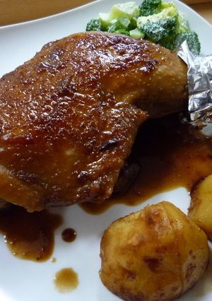 A picture of Roasted Chicken In a Frying Pan.