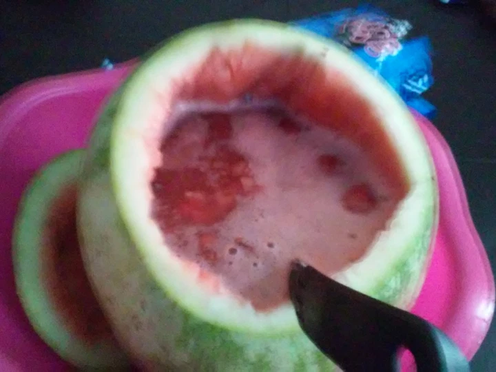 Easy Steps to Make Watermelon Punch the So Delicious Can spoil the tongue