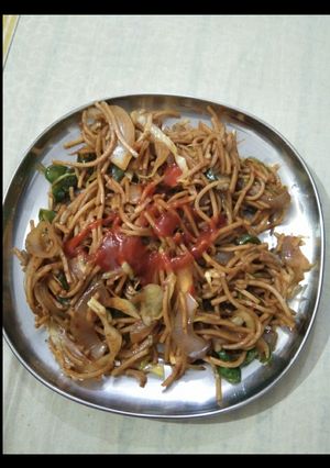 A picture of Chowmin.