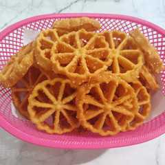 A picture of Kembang Goyang Kriuk.