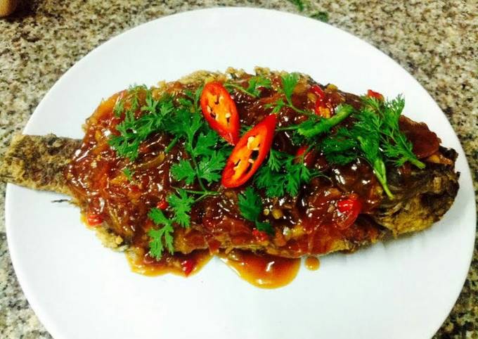 Kanya's Fried Fish with Chili and Ginger Sauce