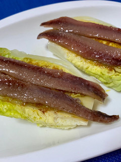 Una foto de Cogollos con anchoas