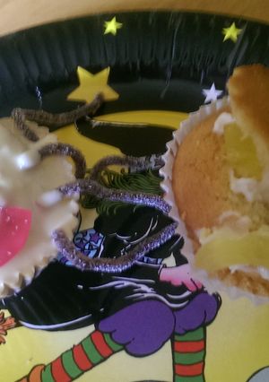 A picture of Mandys Halloween monster cupcakes.