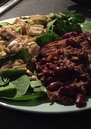 A picture of Pulled Pork Tenderloin In Sweet Mustard Red Kidney Bean Sauce.