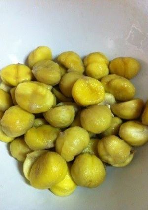 A picture of A Dramatically Easy Way to Peel Chestnuts with a Pressure Cooker.