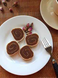 عکسی از دستور حلوا رولی