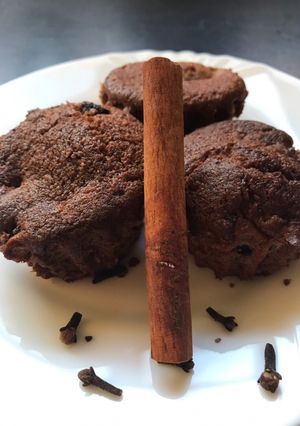 Szilvás muffin zabpehelyliszttel recept fotója