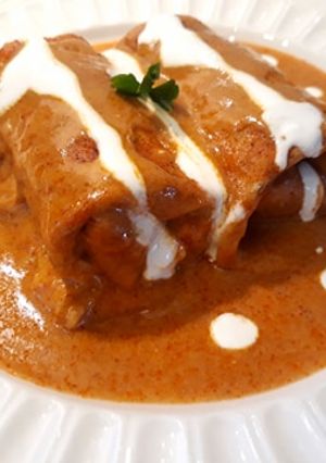 CH csökkentett hortobágyi húsos palacsinta, csirkecombból recept fotója