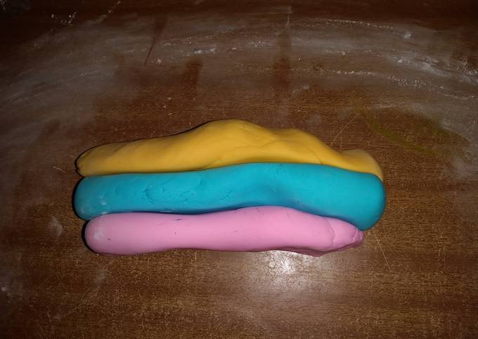 Step-by-Step Guide to Prepare Jamie Oliver Fondant#festivecontestnairobieast#authorsmarathon